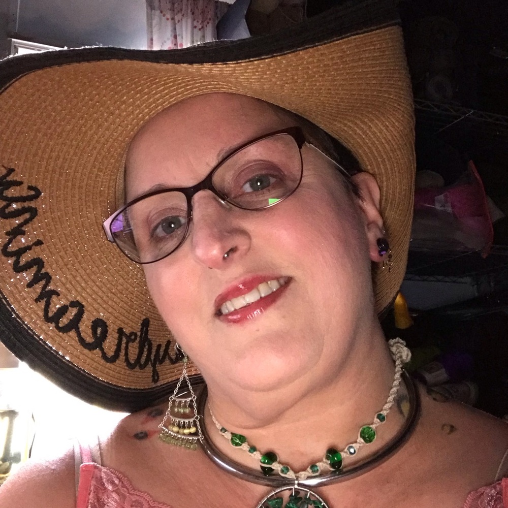 Meet your Posher, Wendy
